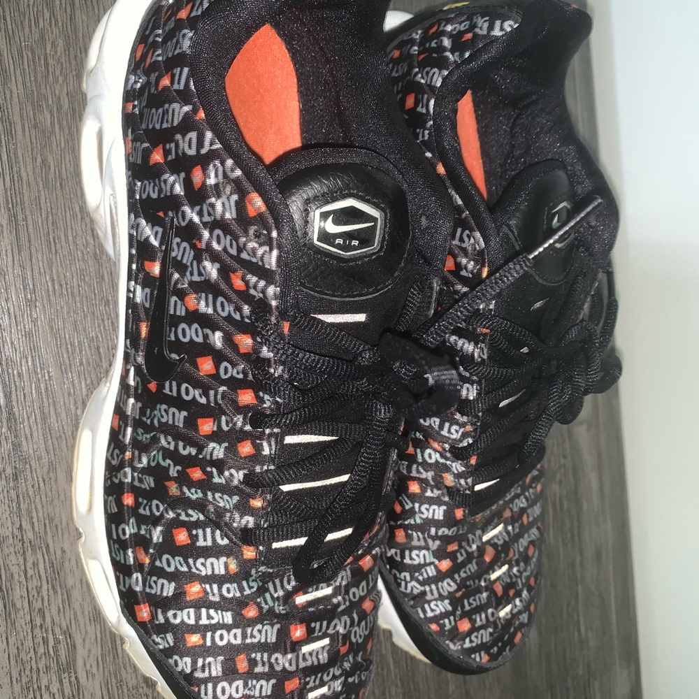 Nike WOMENS Air Max